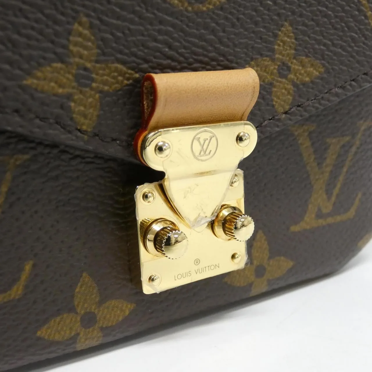 LOUIS VUITTON M81267 肩背包 Monogram 4