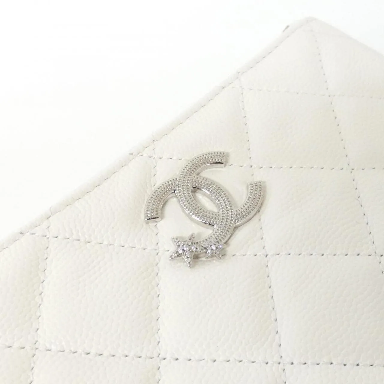 CHANEL AP4811 Pouch Grained Calfskin 4