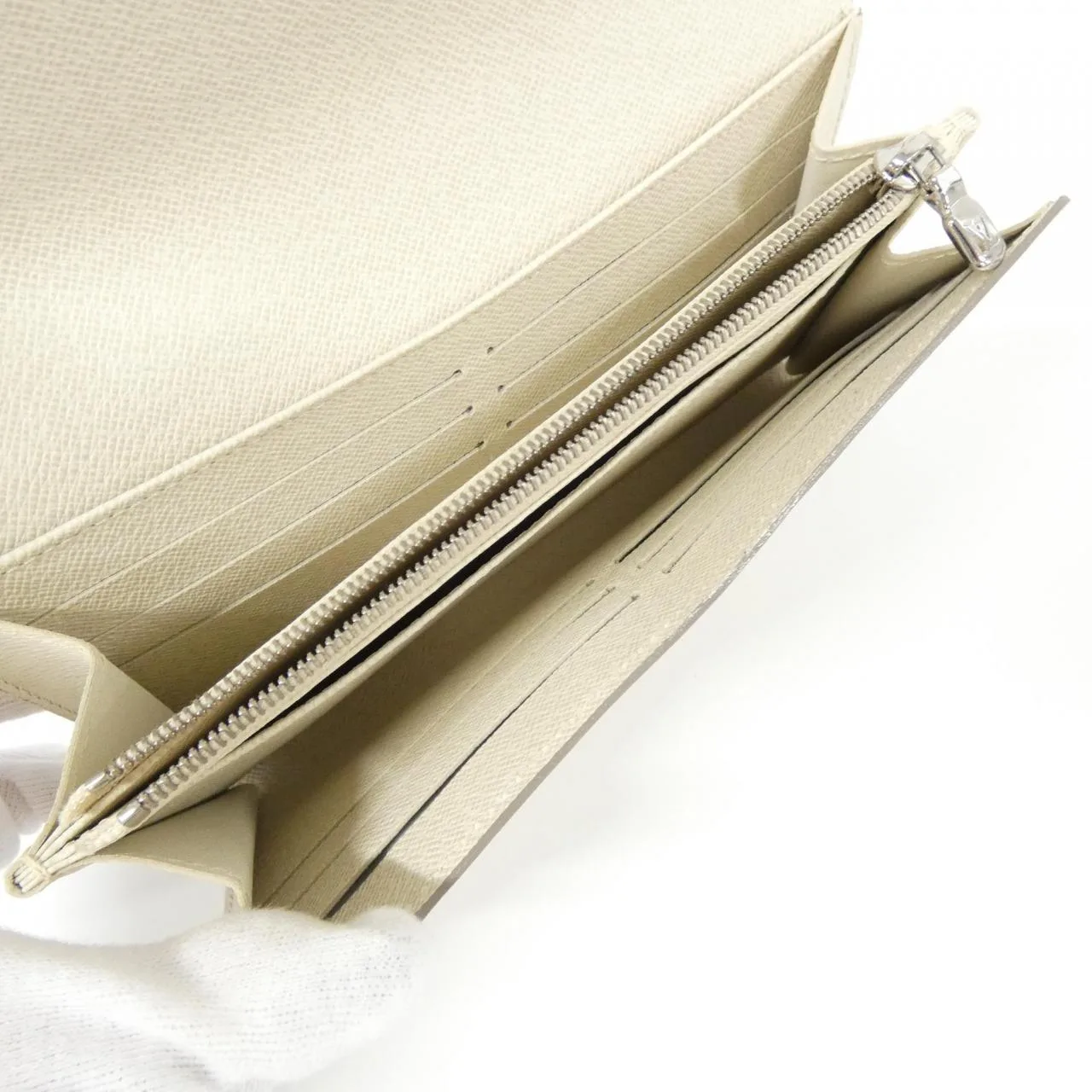 LOUIS VUITTON M6057J 銀包 Epi 5