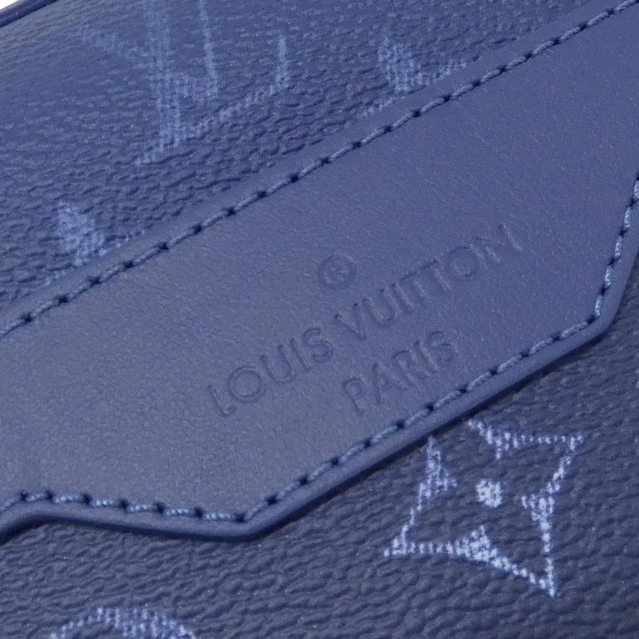 LOUIS VUITTON M11592 肩背包 Monogram 4