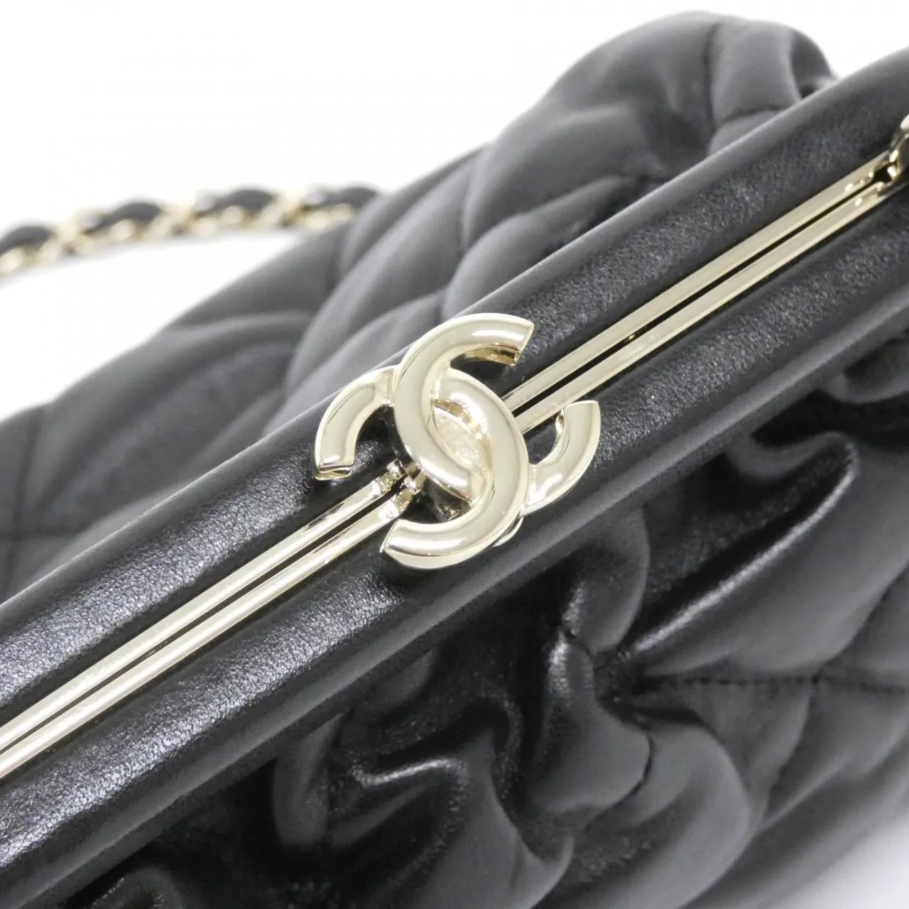 CHANEL AS4717 Shoulder Lambskin 4