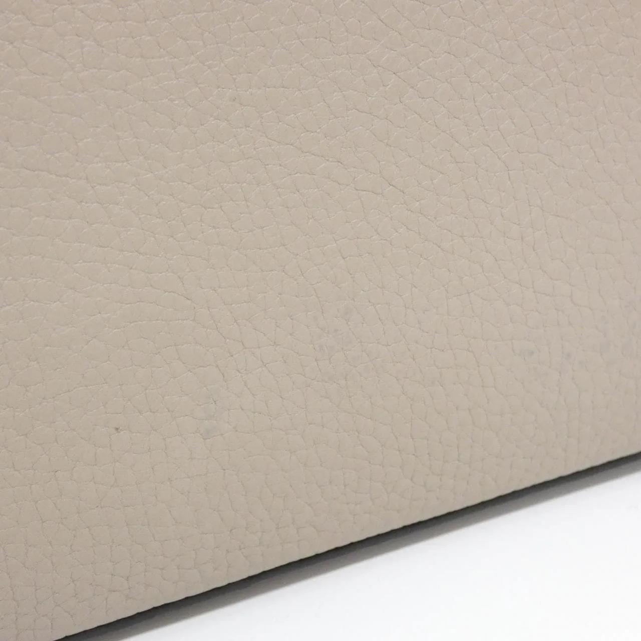 LOUIS VUITTON Capucines M94634 Handbag 4