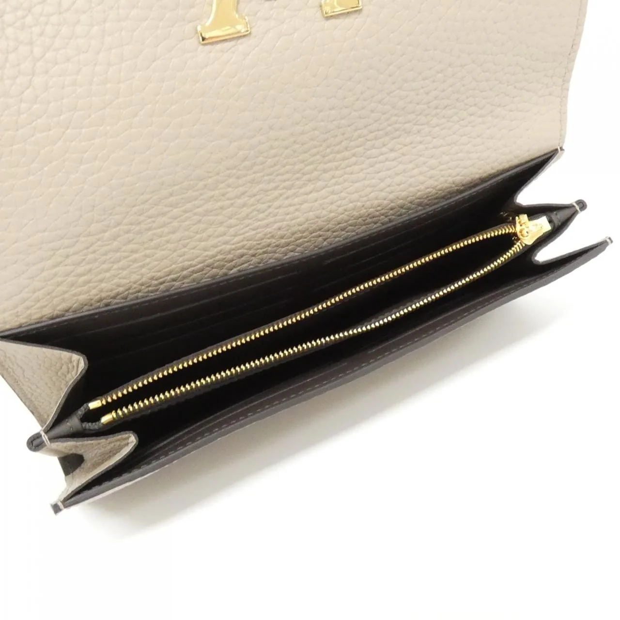 LOUIS VUITTON Capucines M61249 Wallet 4