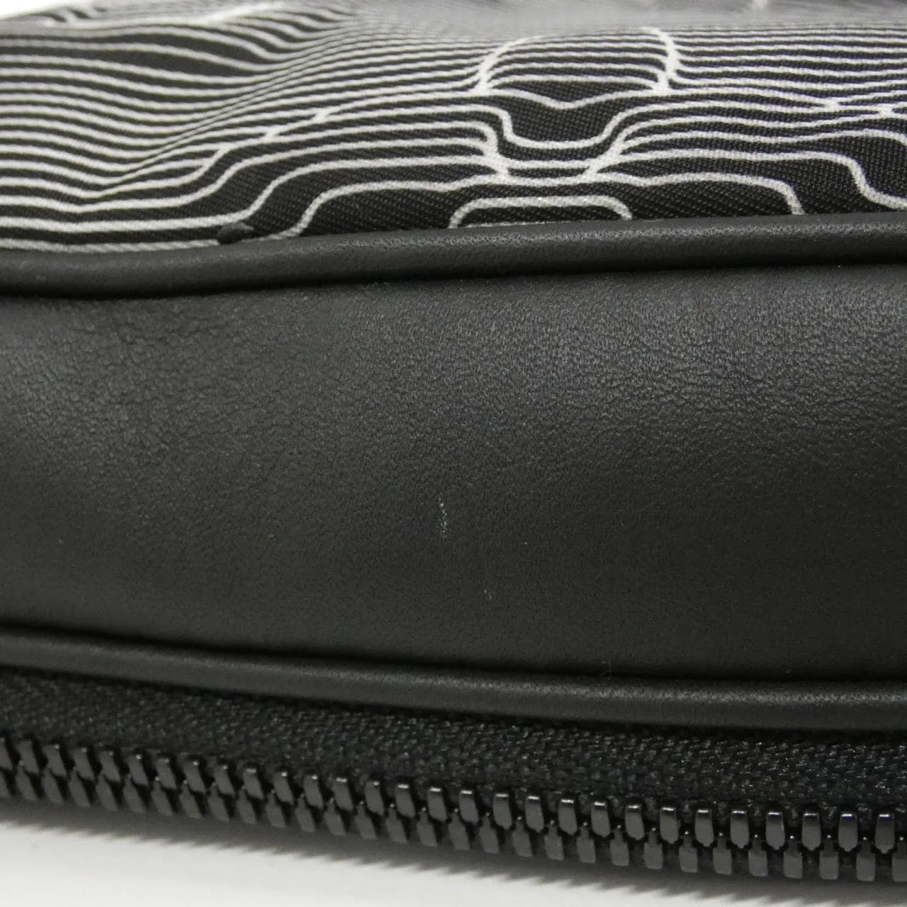 LOUIS VUITTON M55698 Shoulder Nylon 4