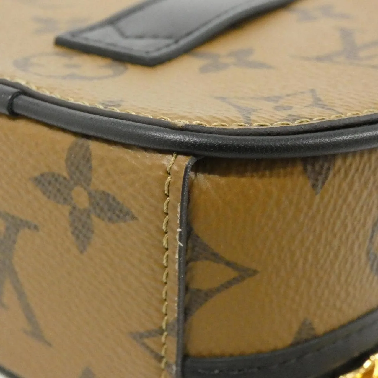 LOUIS VUITTON M68276 Shoulder Monogram 3