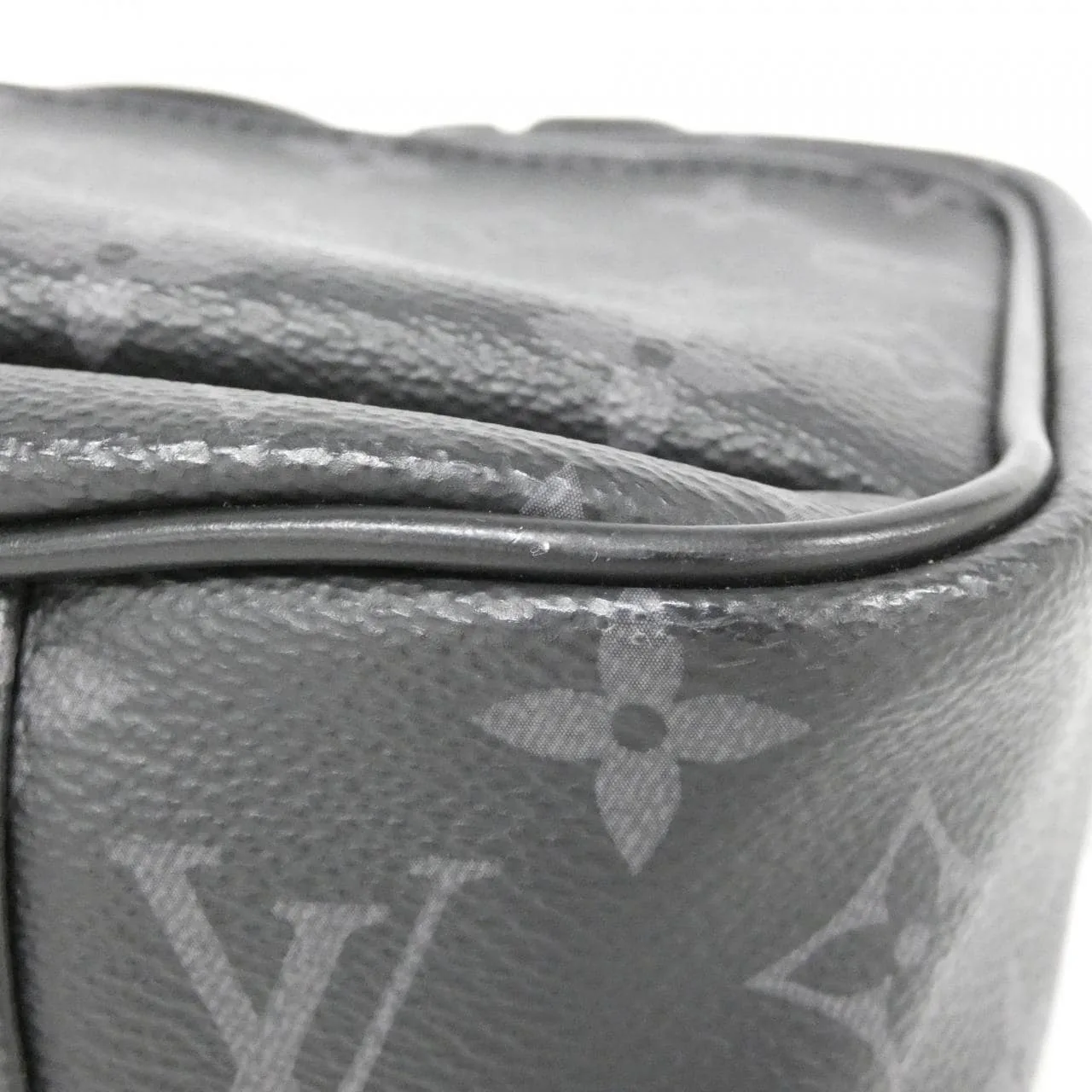 LOUIS VUITTON Eclipse M42906 肩背包 Monogram 3