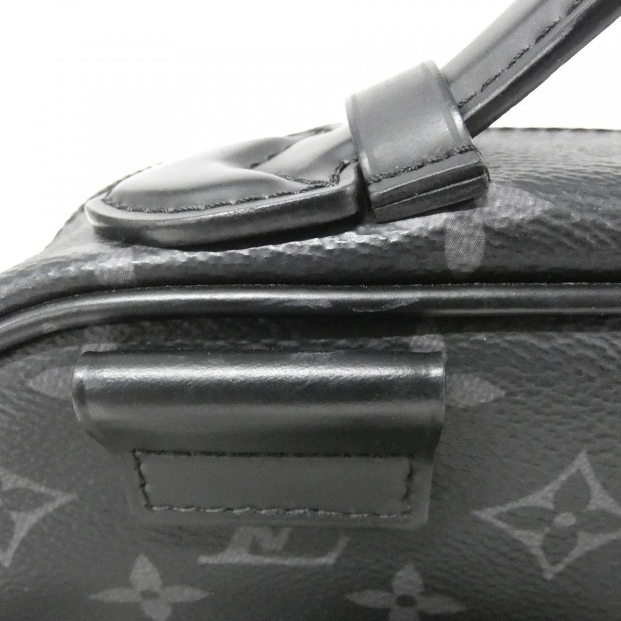 LOUIS VUITTON Eclipse M42906 肩背包 Monogram 5