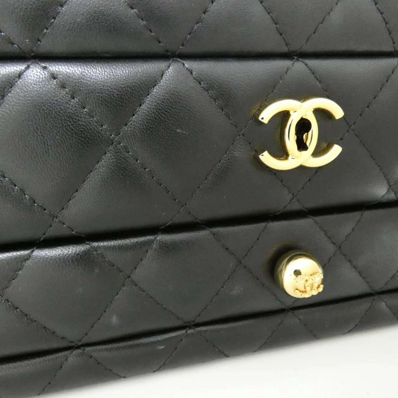 CHANEL 銀包 羊皮 4