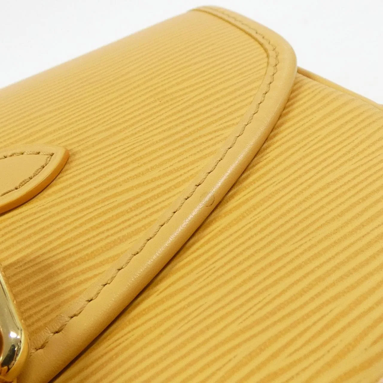 LOUIS VUITTON Saumur M23471 肩背包 Epi 5