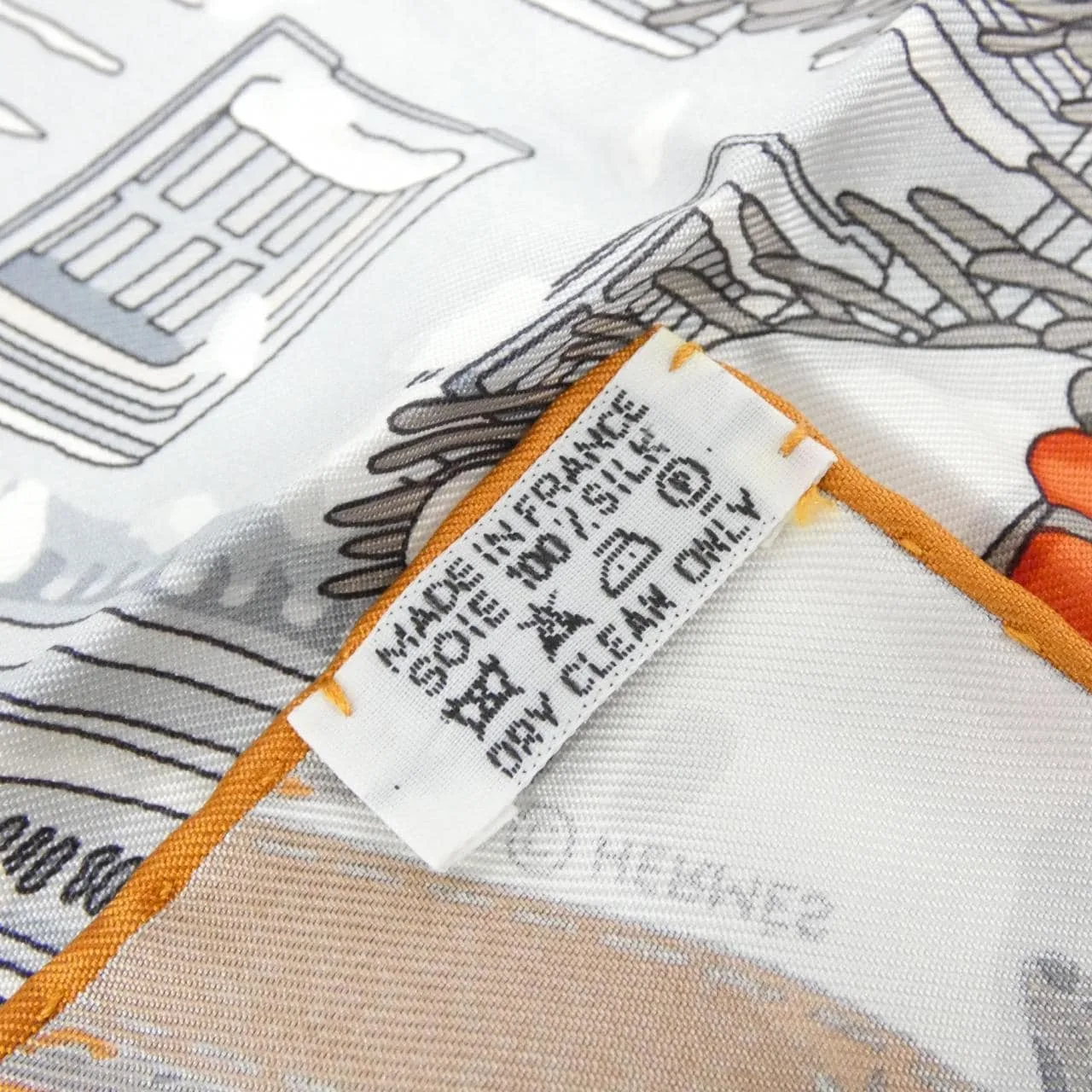 HERMES Scarf 3