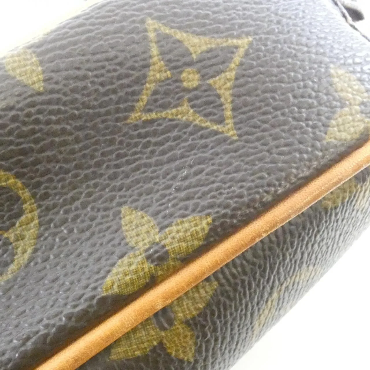 LOUIS VUITTON Pochette M51870 Shoulder Monogram 4