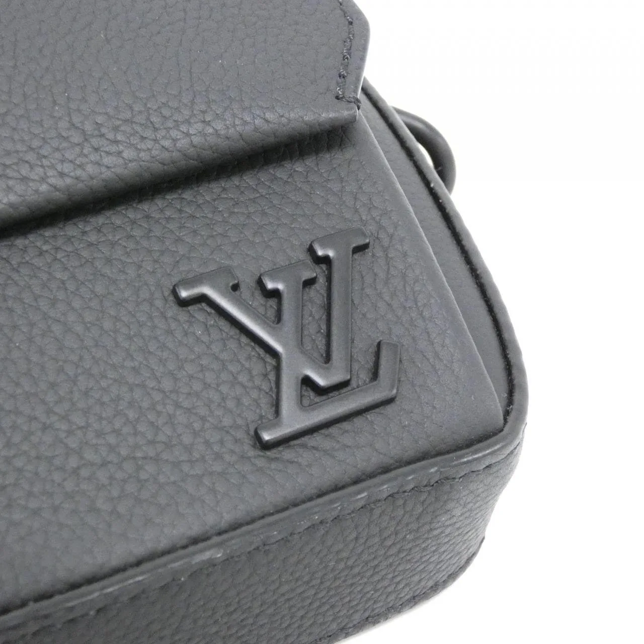 LOUIS VUITTON M83563 肩背包 羊皮 5