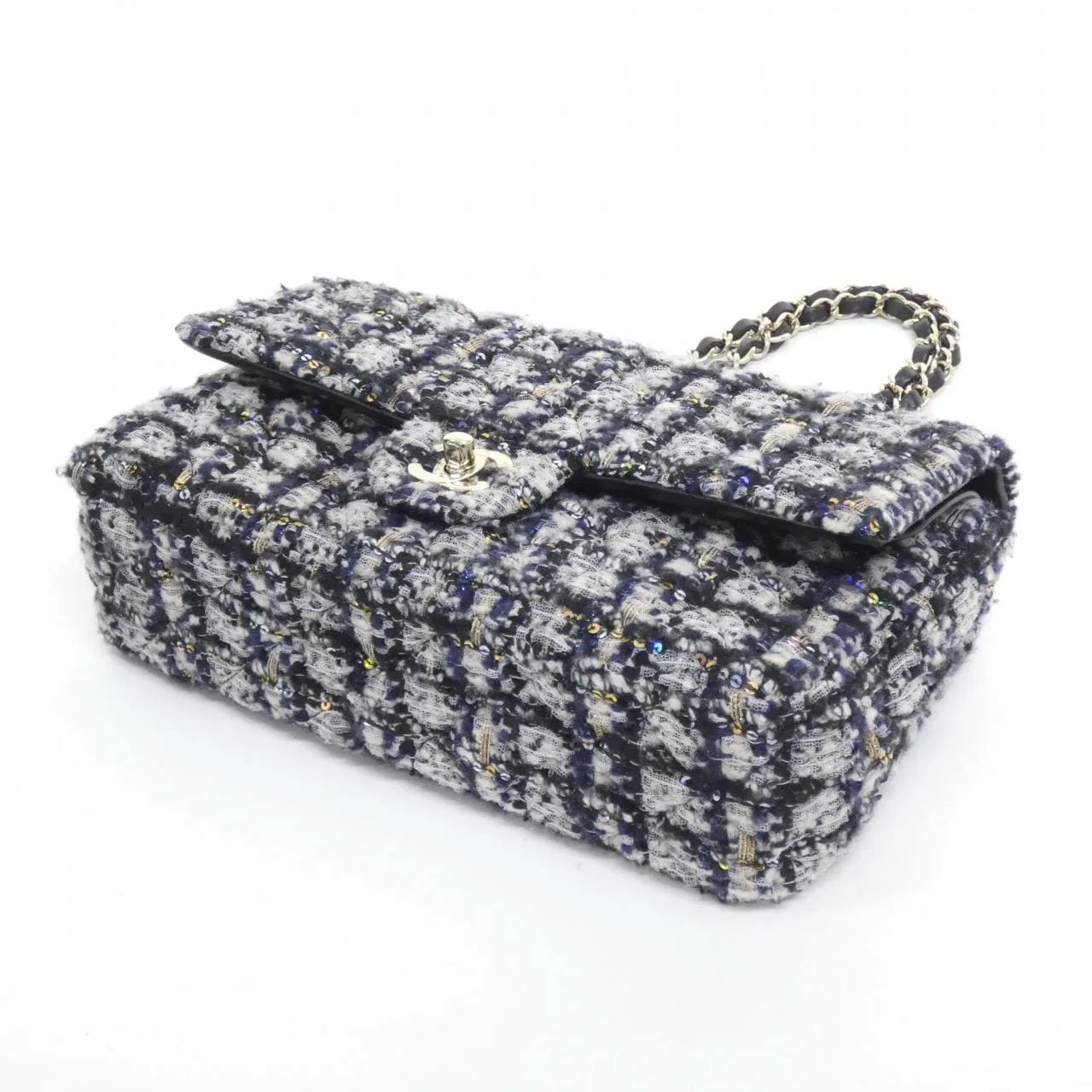 CHANEL Matelasse 1112 Shoulder Tweed 3