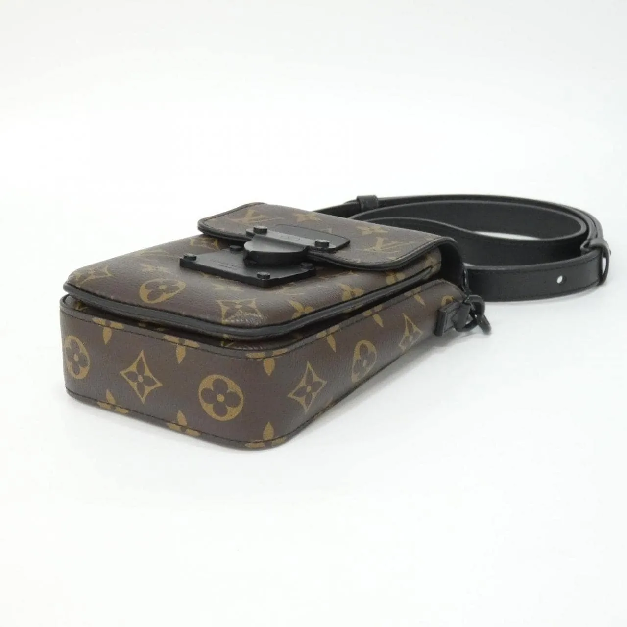 LOUIS VUITTON M81522 Shoulder Monogram 3