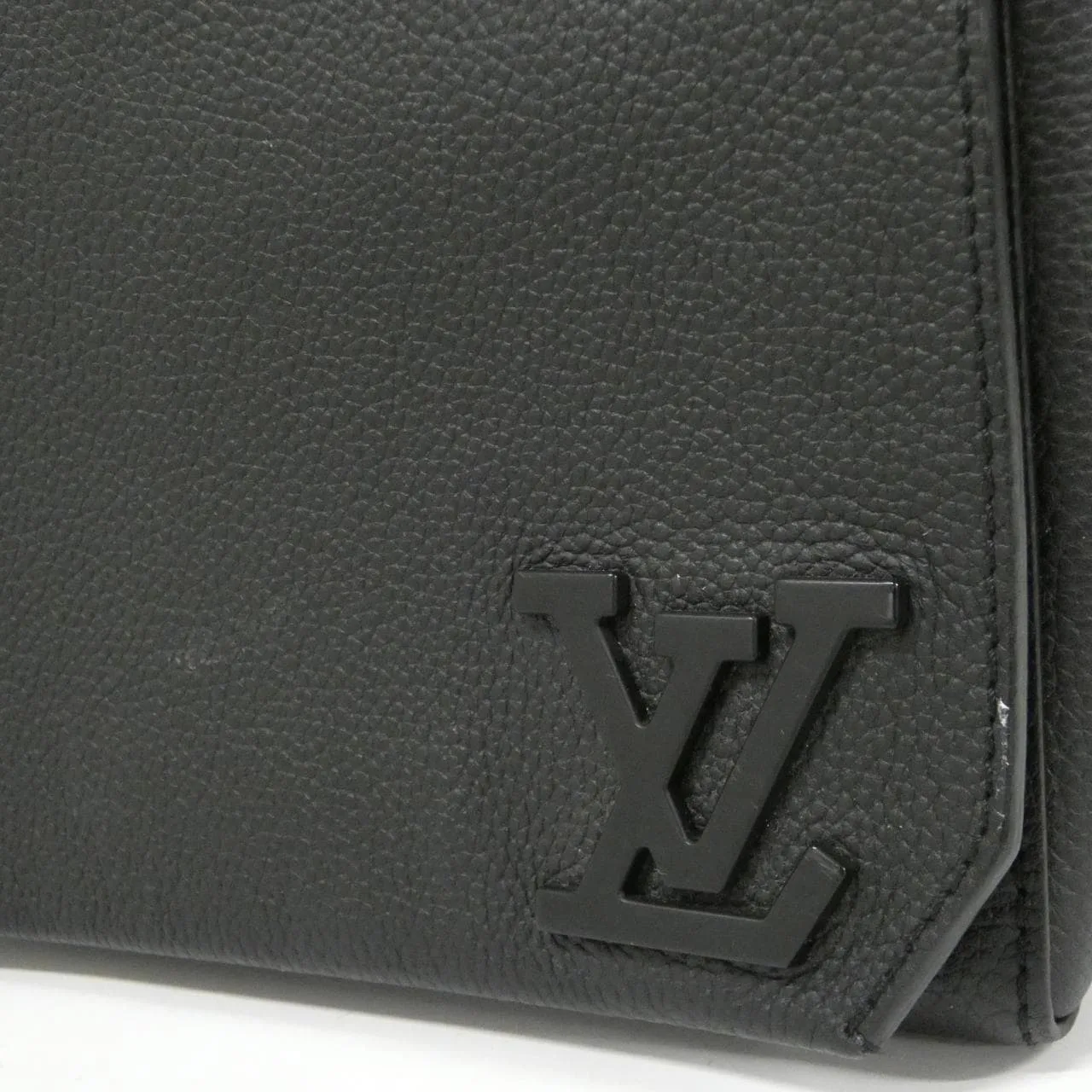 LOUIS VUITTON M57081 肩背包 羊皮 4