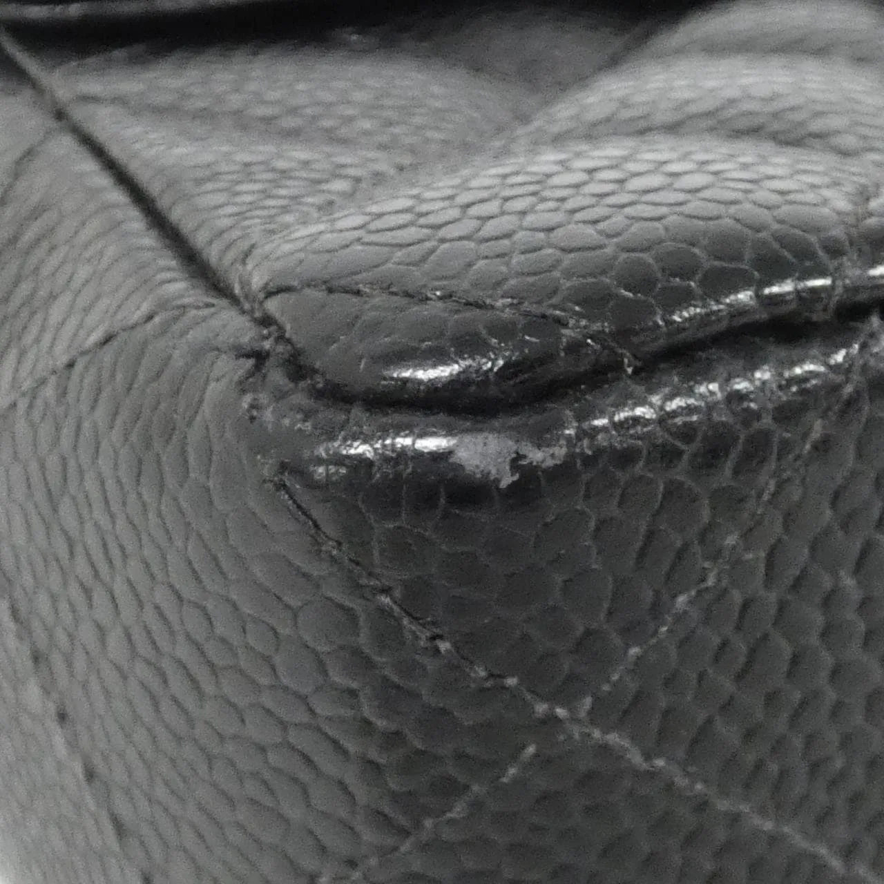 CHANEL Matelasse 1115 Shoulder Grained Calfskin 3