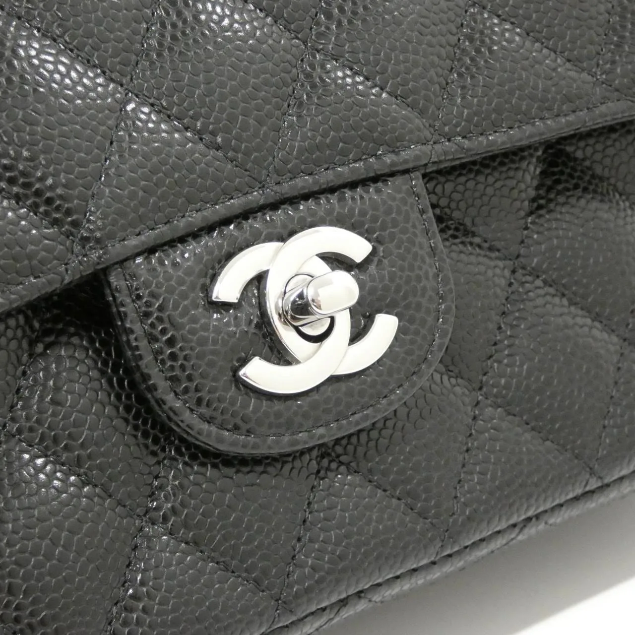CHANEL Matelasse 1112 Shoulder Grained Calfskin 4