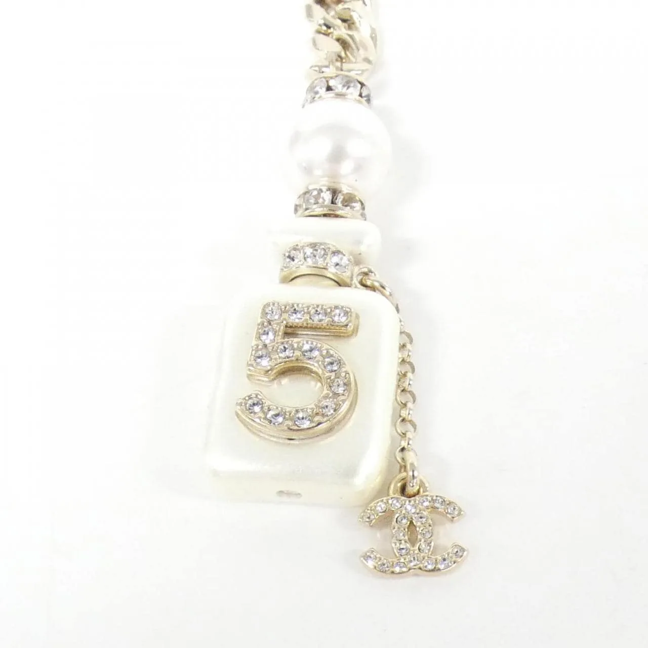 CHANEL AB8470 Accessories 3