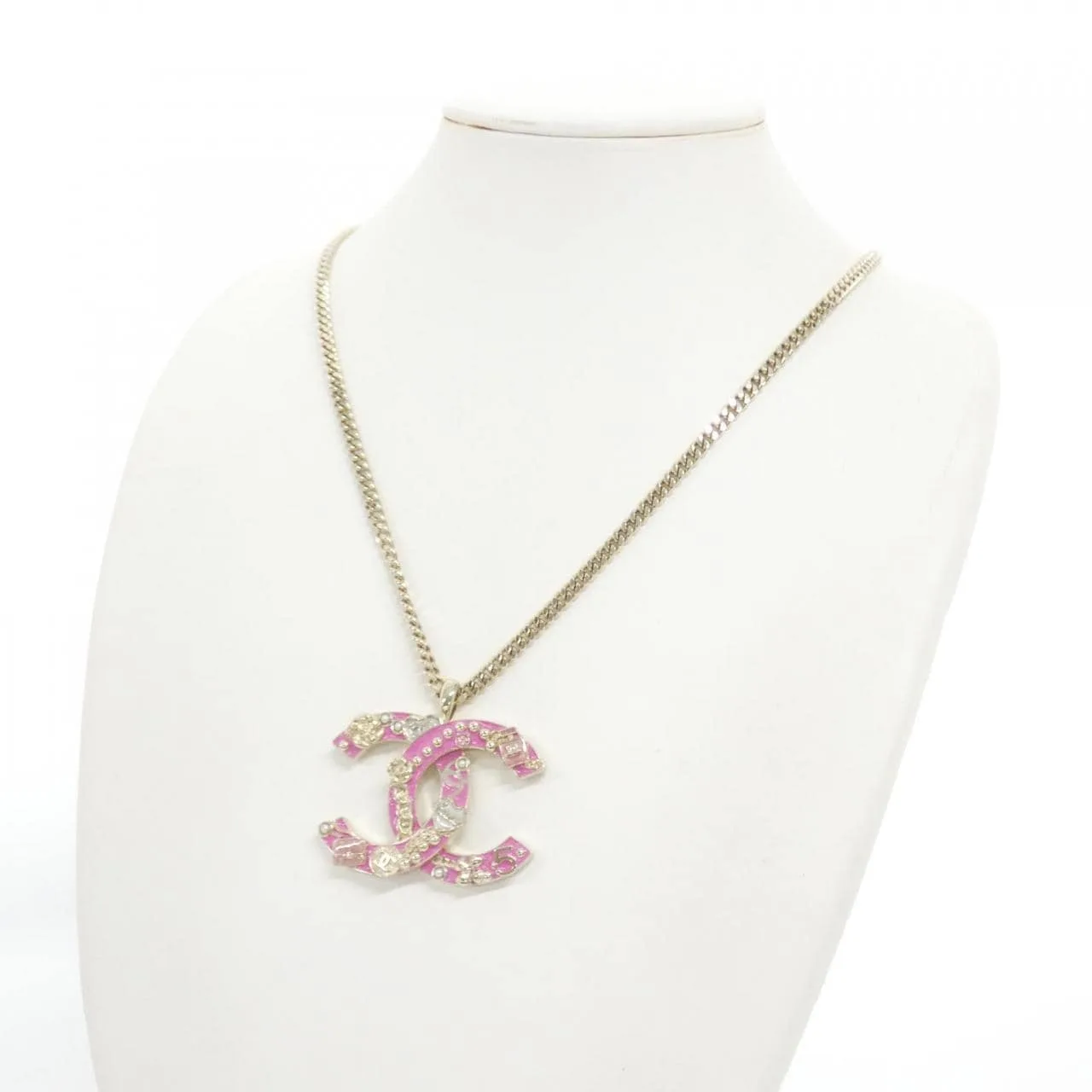 CHANEL ABD325 Accessories 5