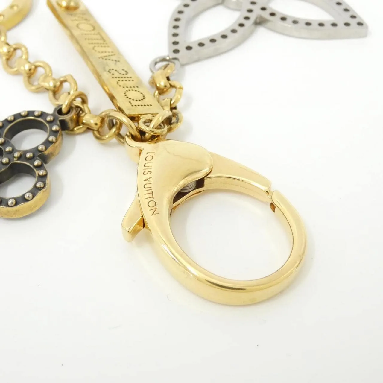 LOUIS VUITTON M65090 Key Case 3