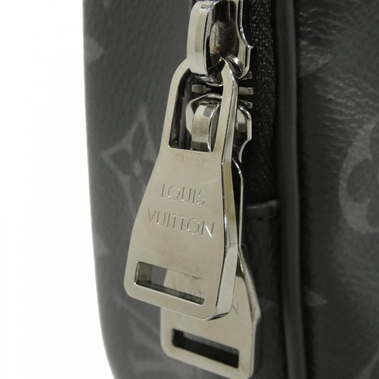 LOUIS VUITTON Eclipse M42906 肩背包 Monogram 4