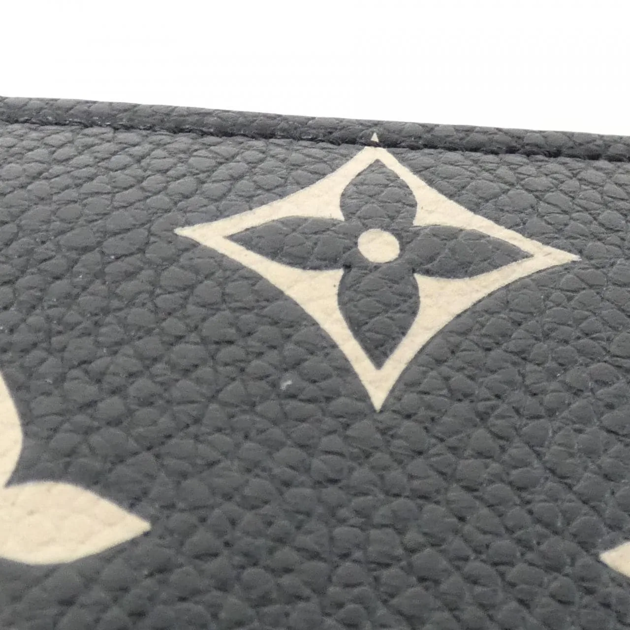 LOUIS VUITTON M81022 卡片套 Monogram 4