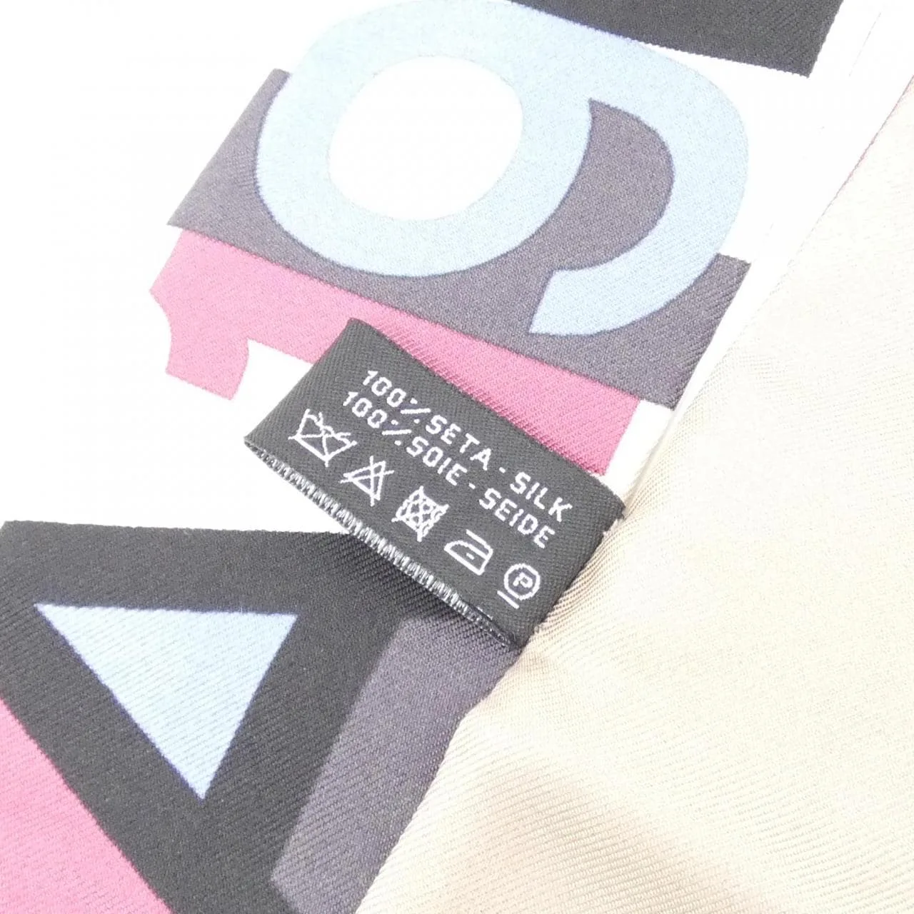CHANEL Accessories 3