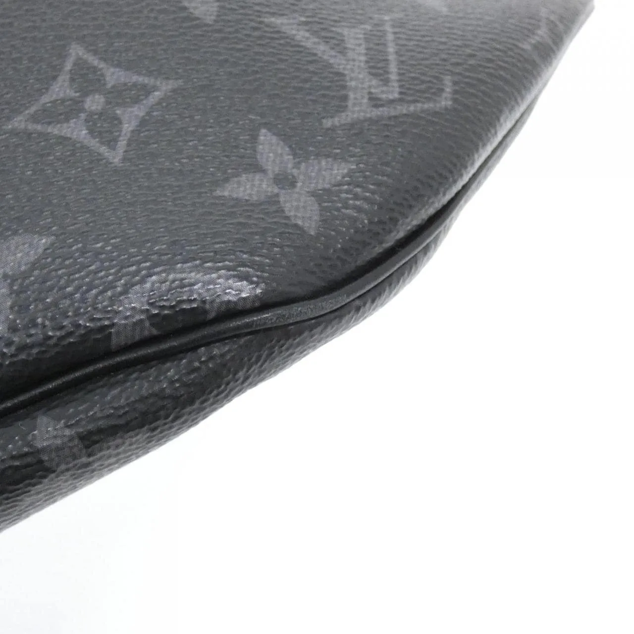 LOUIS VUITTON Discovery M44336 Shoulder Monogram 3