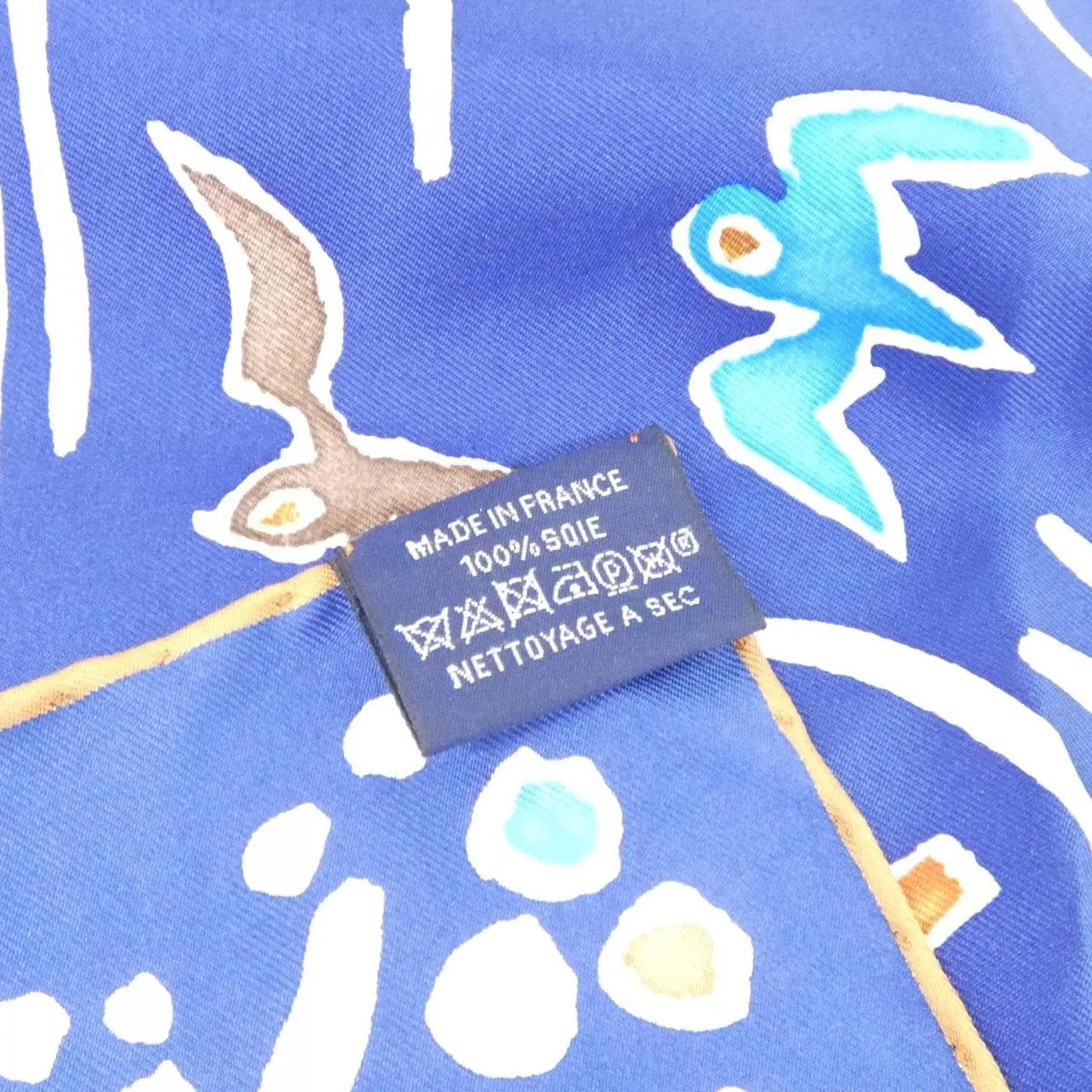 HERMES Scarf 3