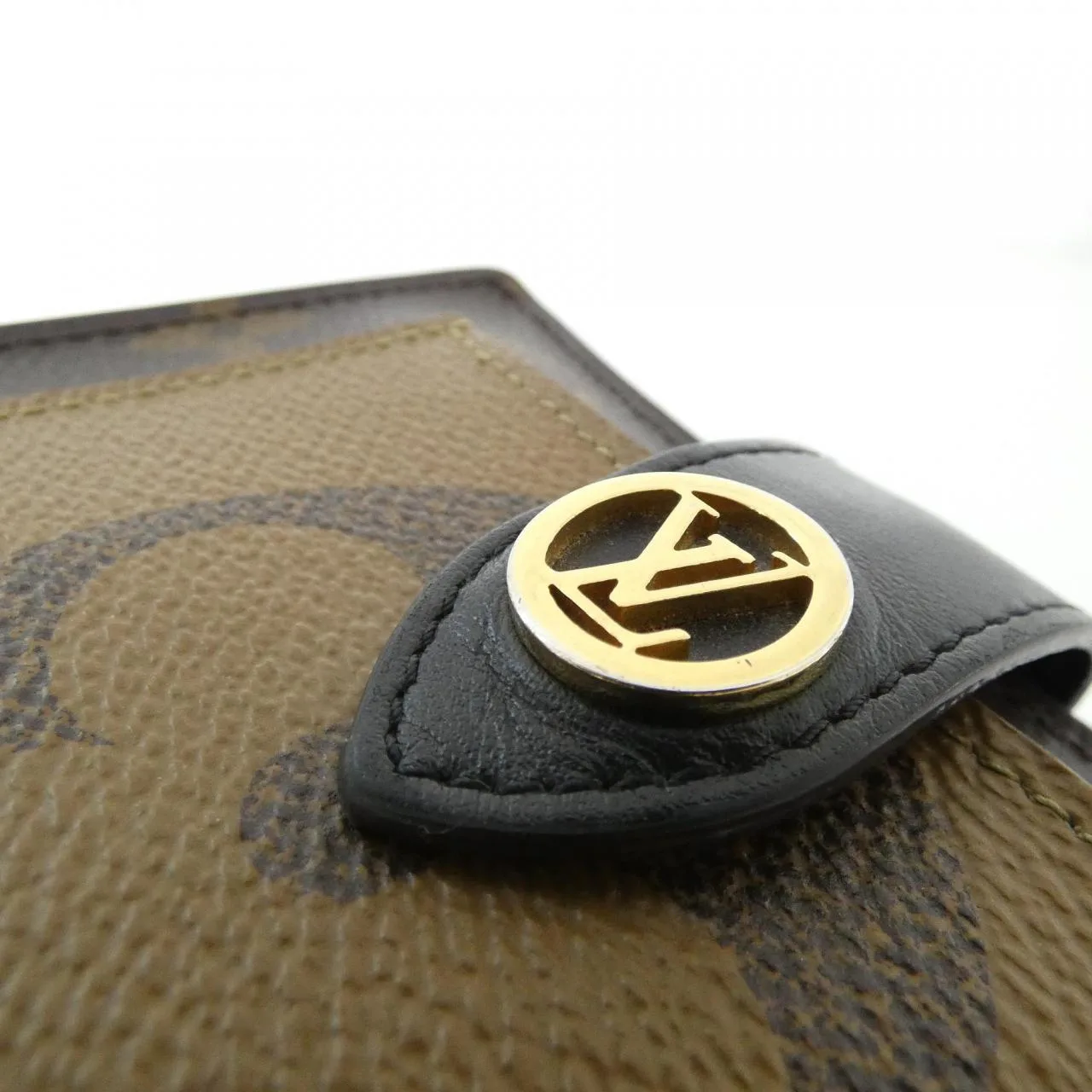 LOUIS VUITTON M69432 Wallet Monogram 4