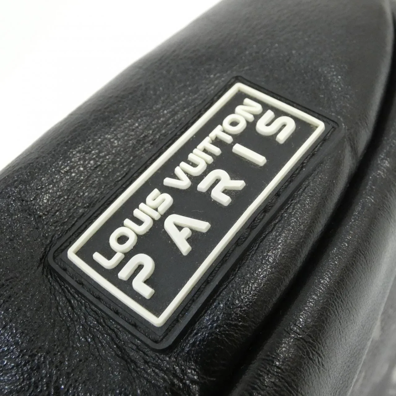 LOUIS VUITTON Discovery M44444 Shoulder Monogram 5