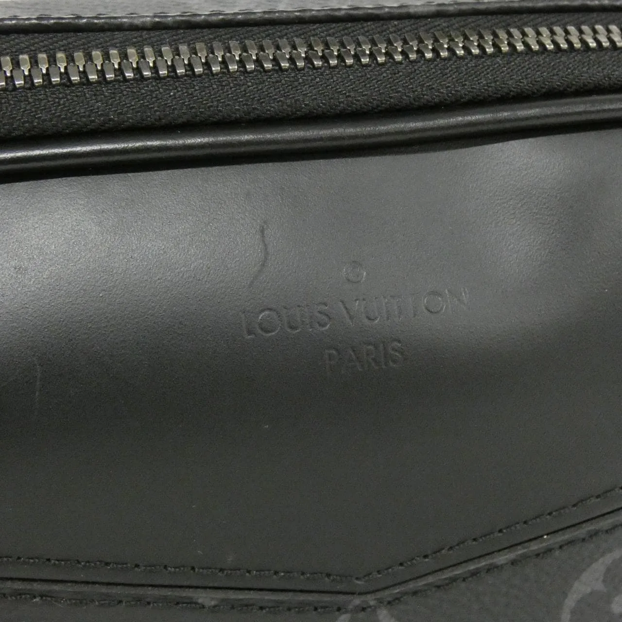 LOUIS VUITTON Eclipse M42906 肩背包 Monogram 4