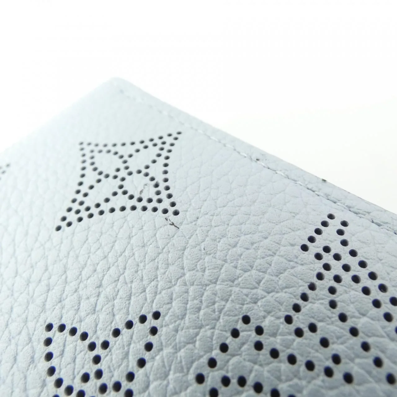 LOUIS VUITTON Mahina M81643 銀包 3