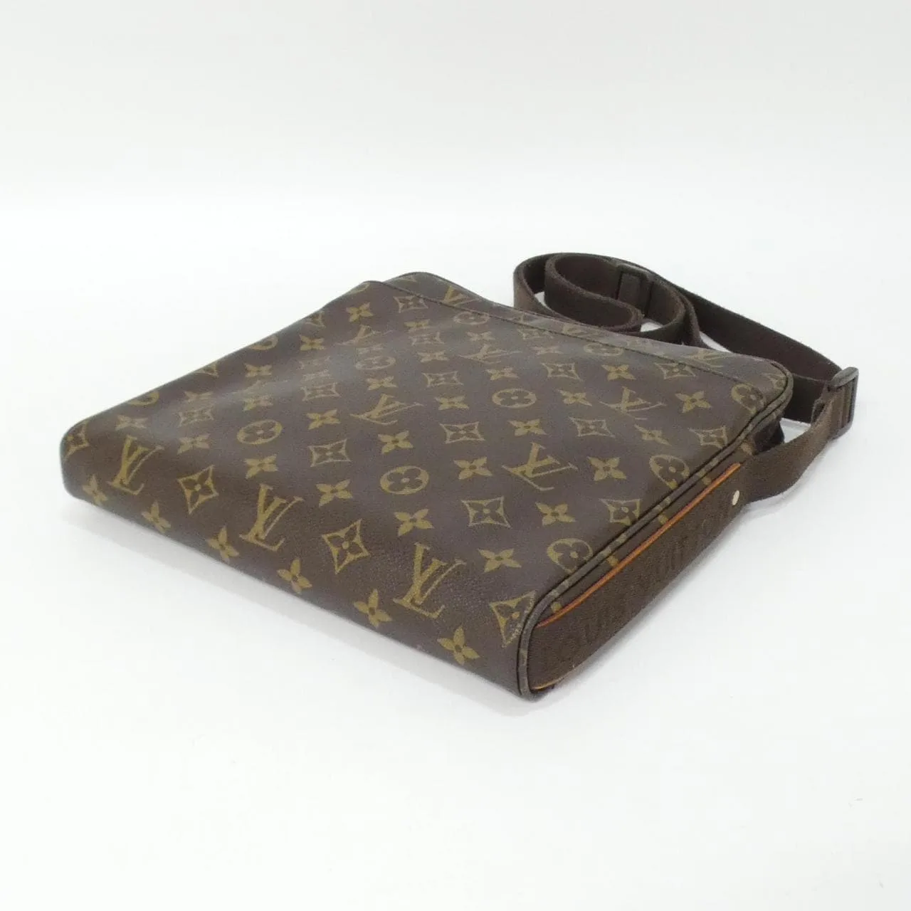 LOUIS VUITTON Trotteur M97037 Shoulder Monogram 3