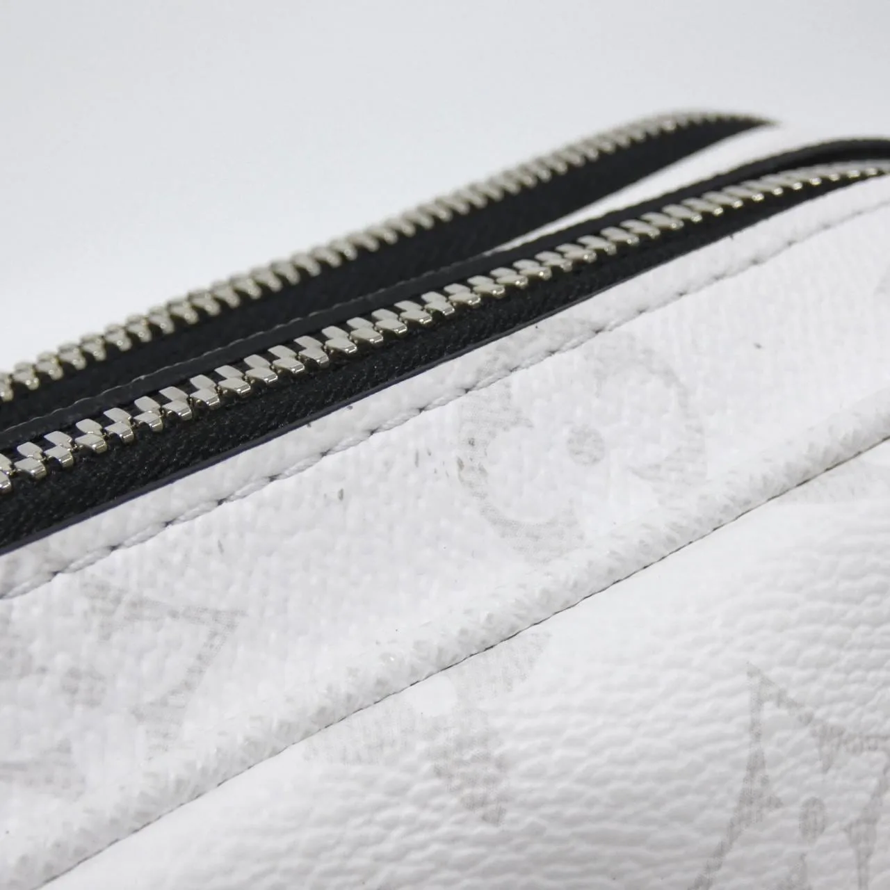 LOUIS VUITTON M31069 肩背包 帆布 4