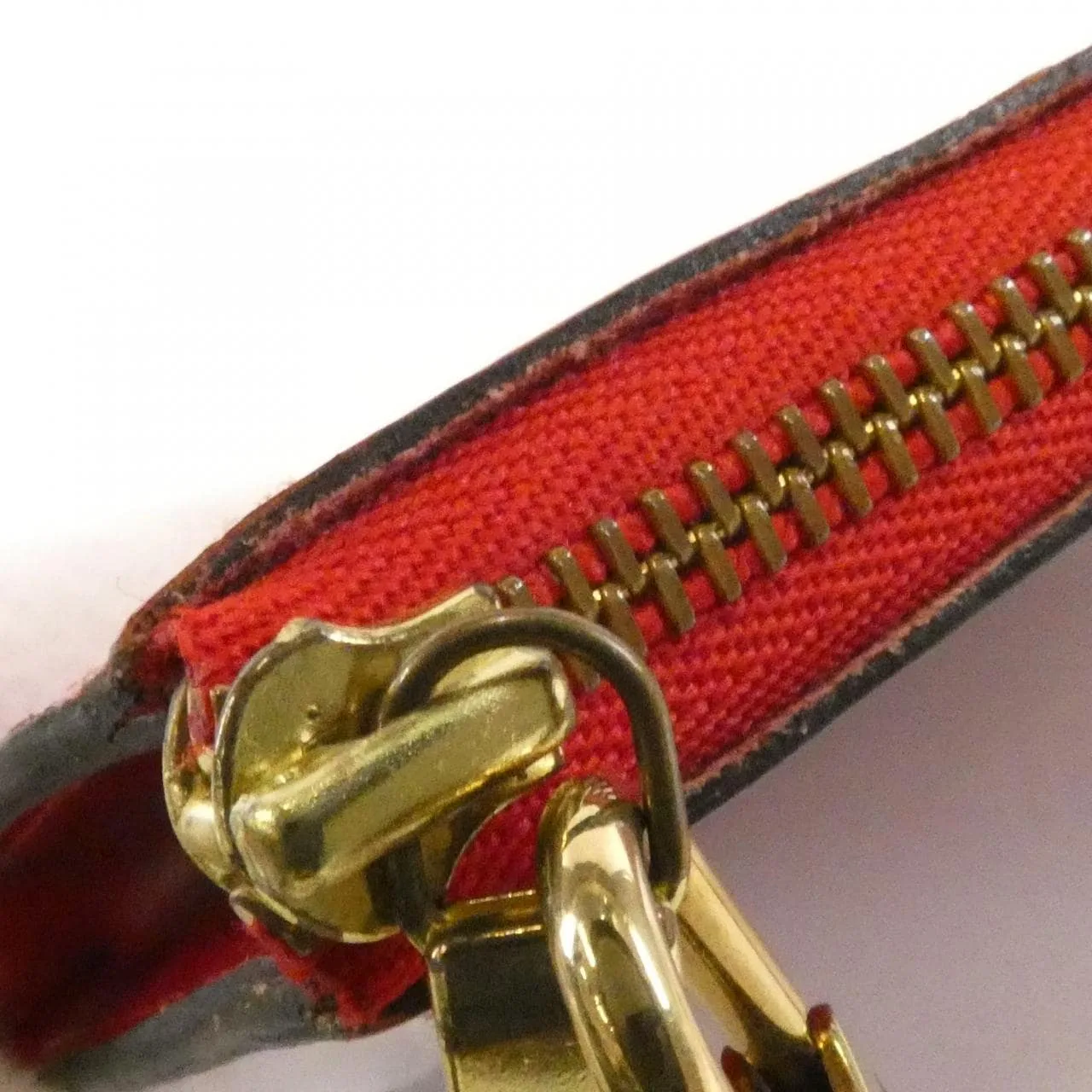 LOUIS VUITTON Pochette M52947 Pochette Epi 5