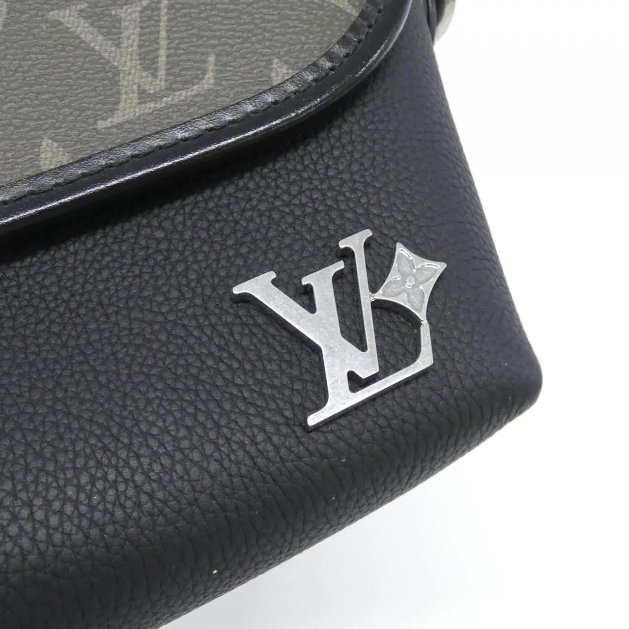 LOUIS VUITTON M12618 Shoulder Canvas 5