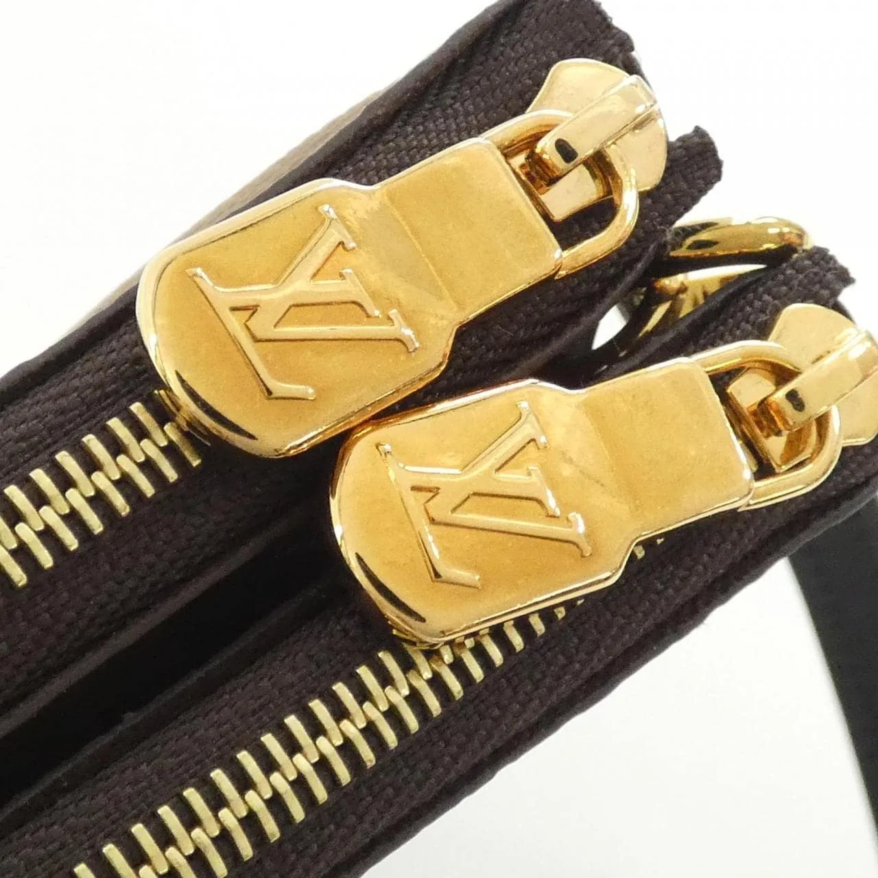 LOUIS VUITTON Pochette M69203 Shoulder Monogram 4