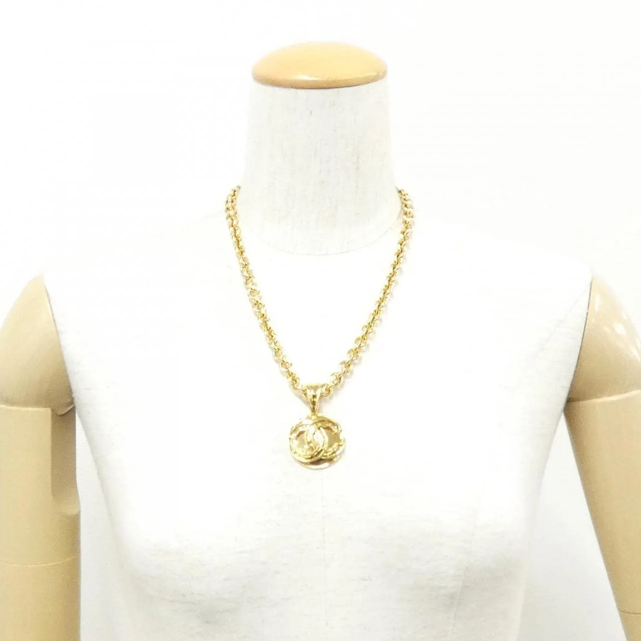 CHANEL Accessories 5