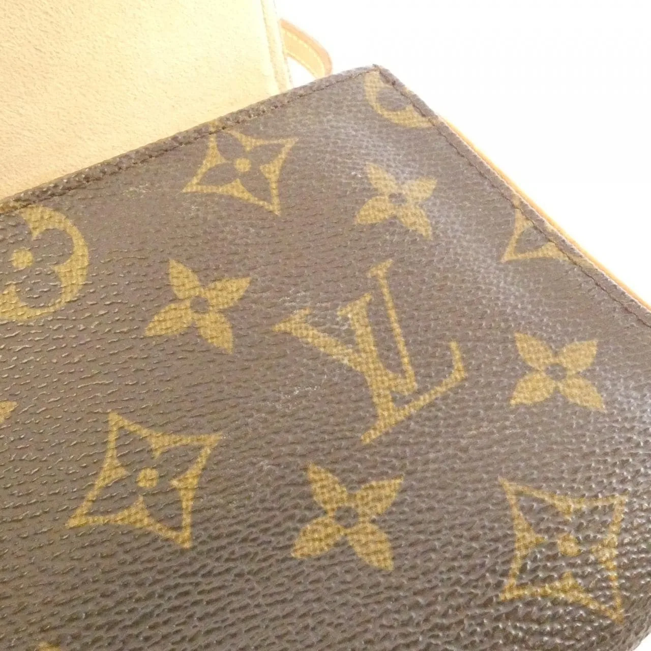 LOUIS VUITTON Pochette M51852 Shoulder Monogram 黑色 Monogram 中古品B - 縮圖 4