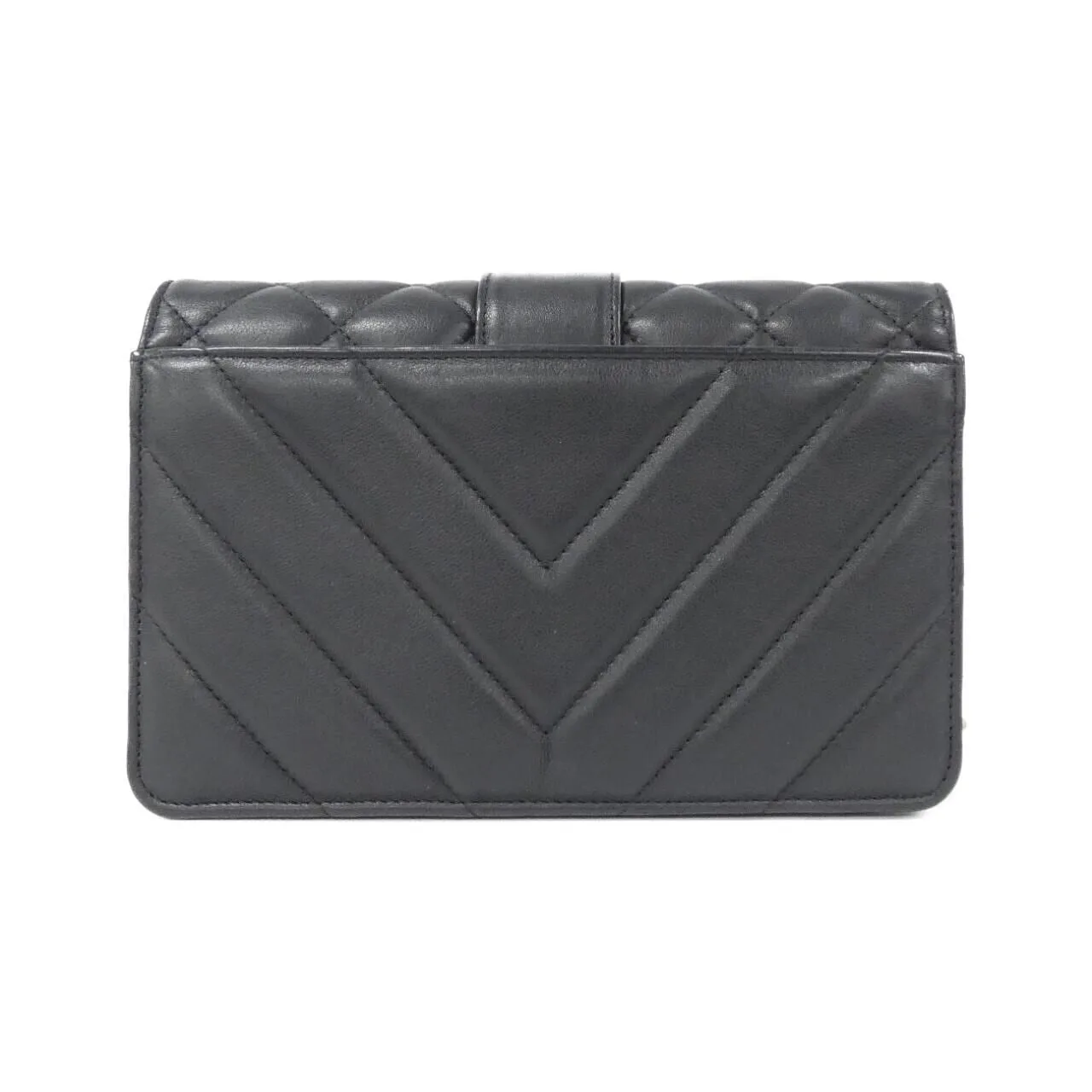 CHANEL 銀包 羊皮 2