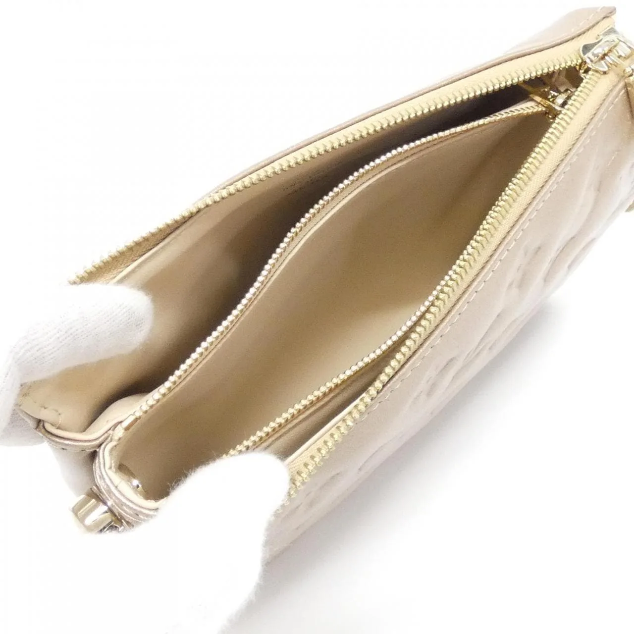 LOUIS VUITTON M22396 肩背包 羊皮 5