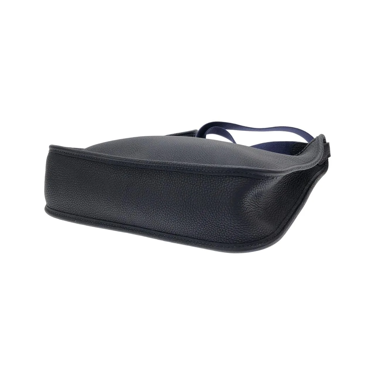 HERMES Shoulder Togo 3