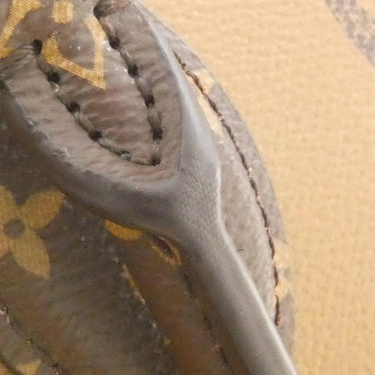 LOUIS VUITTON OnTheGo M45320 Handbag Monogram 5