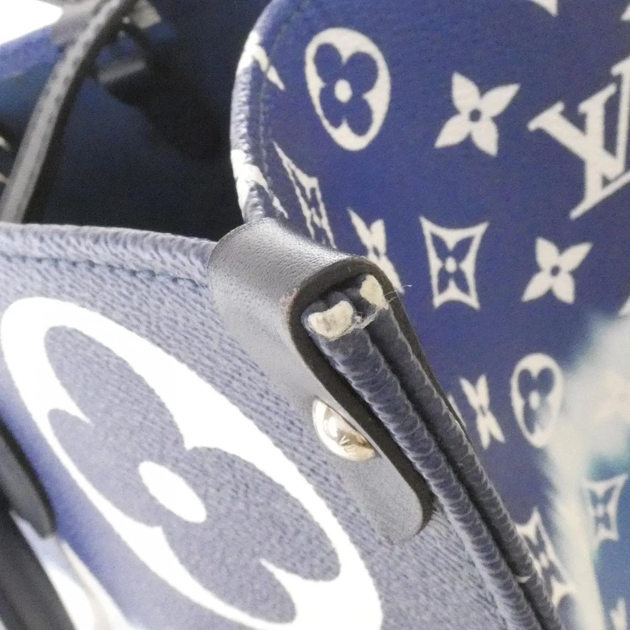 LOUIS VUITTON OnTheGo M45120 Handbag Canvas 4