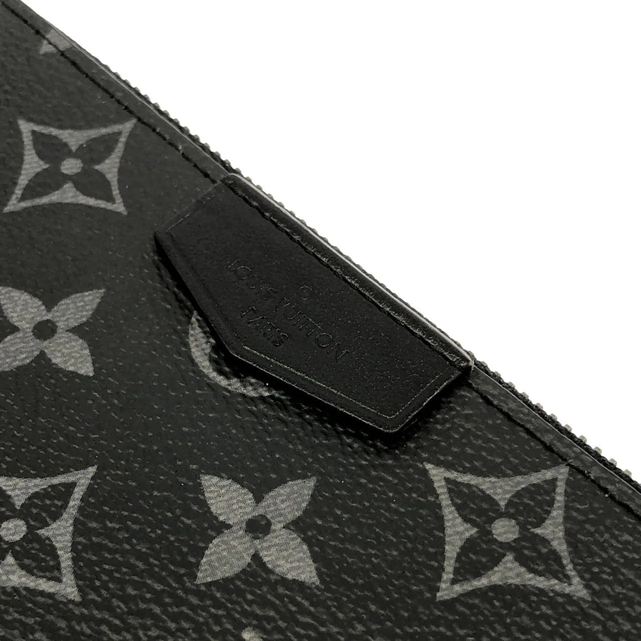 LOUIS VUITTON Eclipse M81260 肩背包 Monogram 4