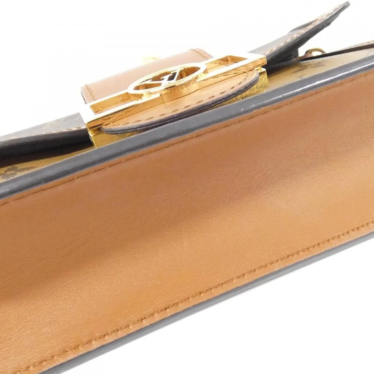 LOUIS VUITTON Dauphine M68746 Wallet Monogram 3
