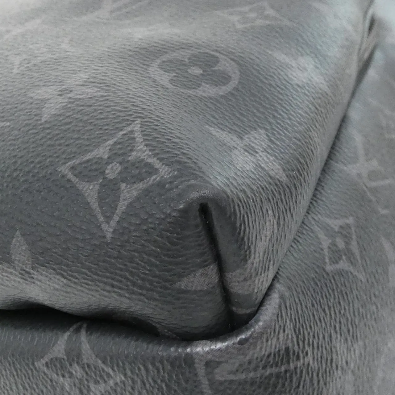 LOUIS VUITTON Eclipse M43186 背包 Monogram 3