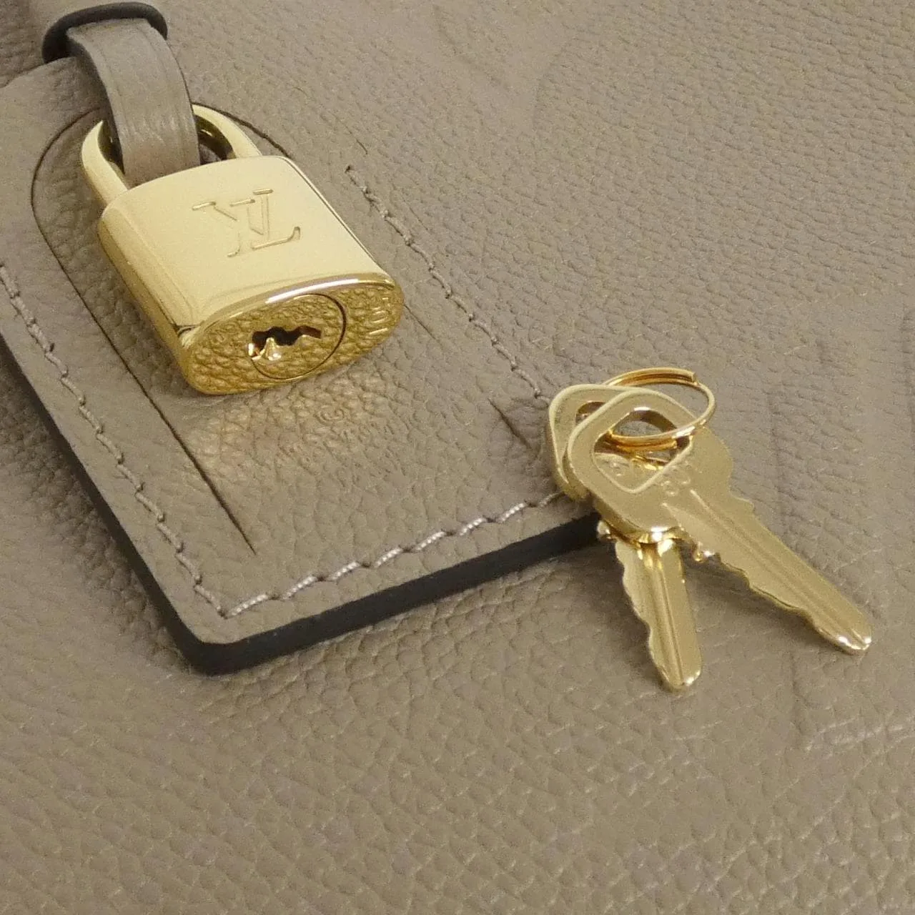 LOUIS VUITTON M45833 Handbag Monogram 3