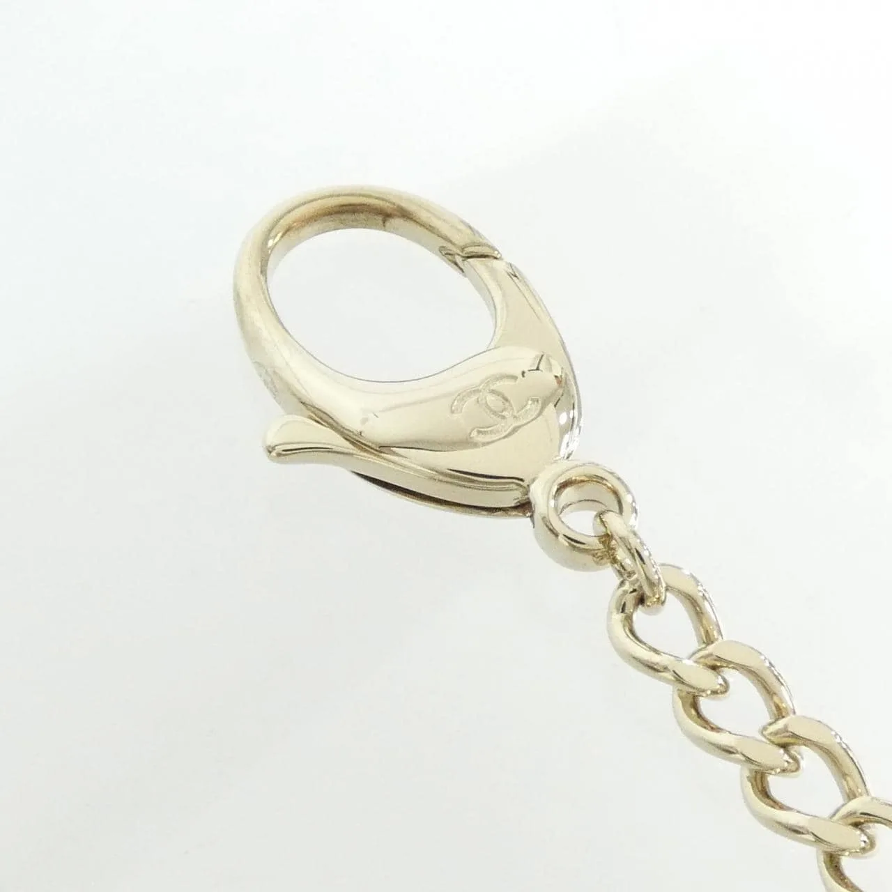 CHANEL ABG045 Key Case 4